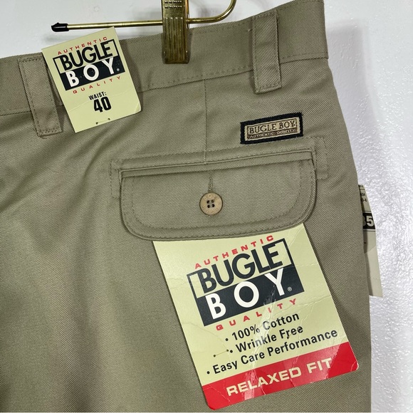 NWT Bugle Boy Khaki Shorts. Size 40. Pleated front! - Picture 7 of 7